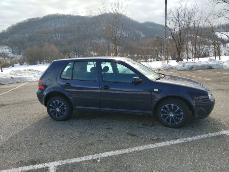 Golf 4, motor 1.6Fsi, an 2002