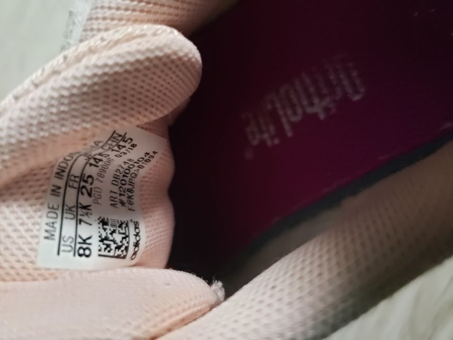 Adidasi Nike ( copii )