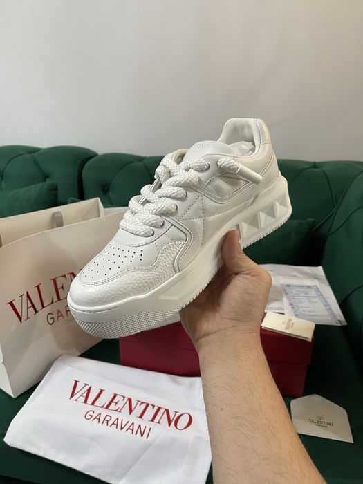 Adidasi Valentino piele naturala 100% Full Box colectie noua Premium