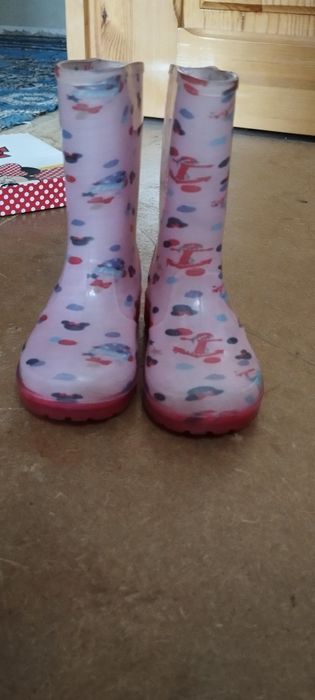 Продам резиновые сапоги