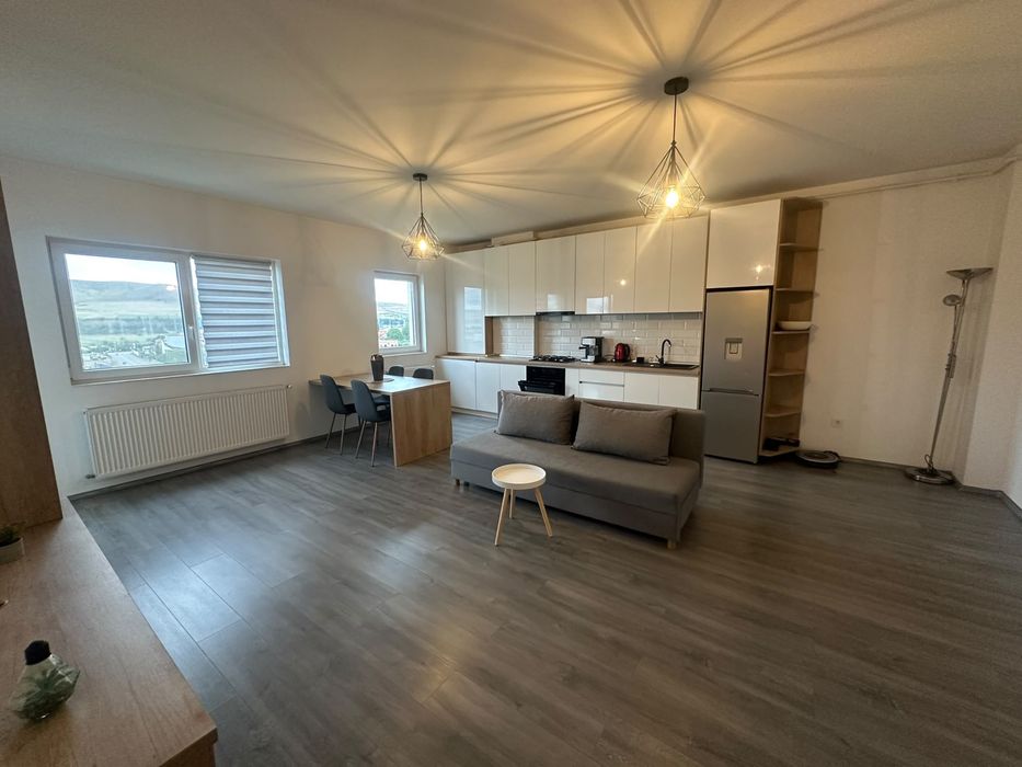 Inchiriez apartament cu parcare subterana