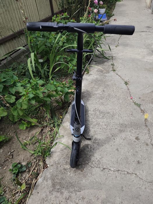 Trotinete de scheme și plimbare