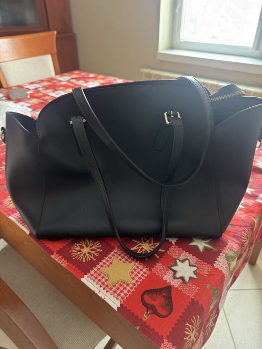 Черна чанта от есествена кожа