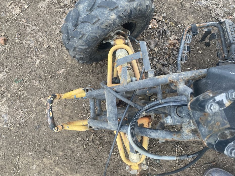 Vand tot ce se vede in poza