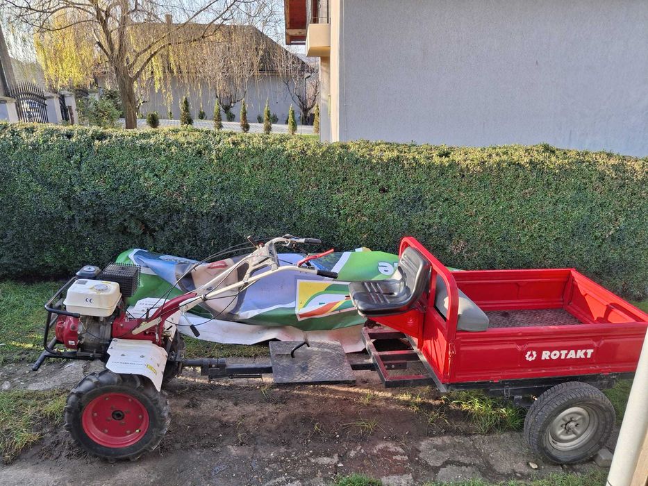 Tractoras (motosapa) cu remorca in Sarmasu, Mures