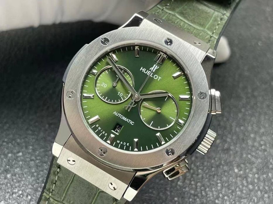 Продам часы Hublot