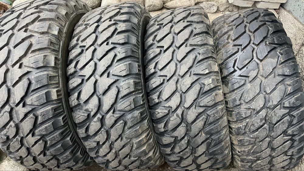 Гуми 33х12.5 r15