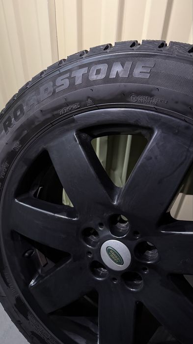 Зимние шины Roadstone