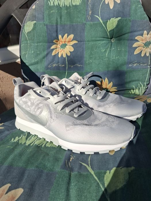 Дамски маратонки Nike