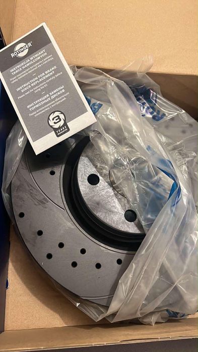 Дискове с накладки Алфа Ромео