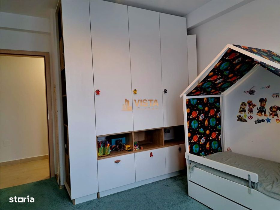 Apartament 3 camere decomandat Coresi, 2 bai,  bloc nou cu lift, mobil