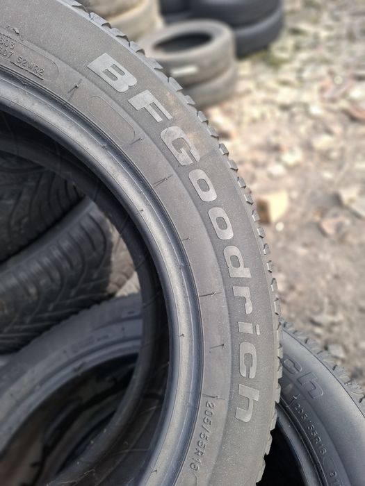 Vand set 4 anvelope 205 55 16 BFO bune m+s fara defecte