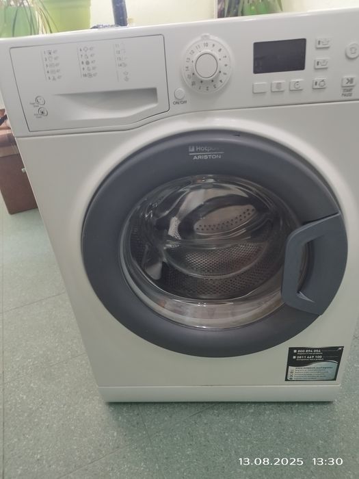 Продавам пералня Ariston Hotpoint 8 кг