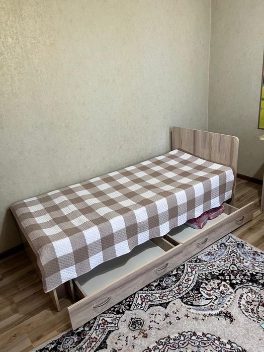 Кровать подростковая