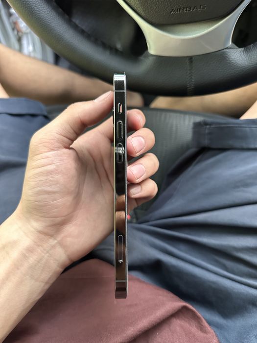 Продам Iphone 12 Pro 256gb 77%