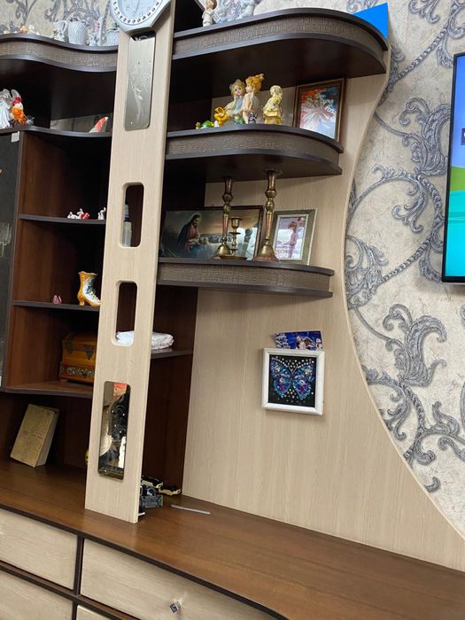 Красивая компактная стенка