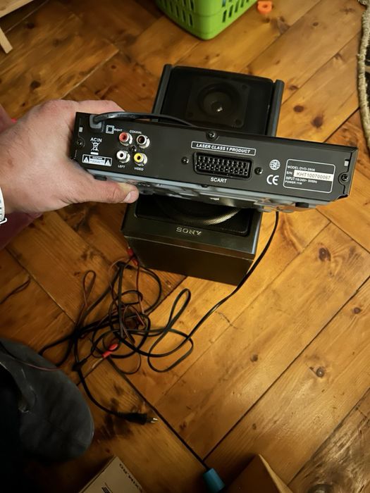 2 seturi de sateliti Pioneer 75w 6 ohmi si LG 60w 6ohm +Mp3 player/DVD