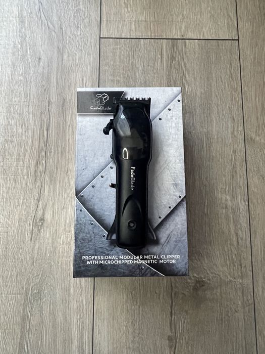 Masina de tuns FadeBlade Clipper PRO