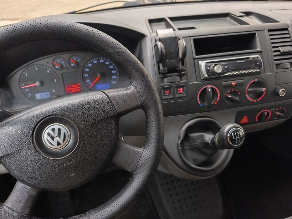 Autoturism VW Transporter T5, 1.9 TDI, euro 4, 86 CP, 9 locuri M1,  import Olanda