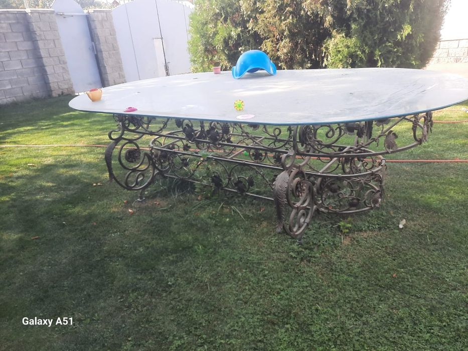 Продам Кованный стол для гурманов!