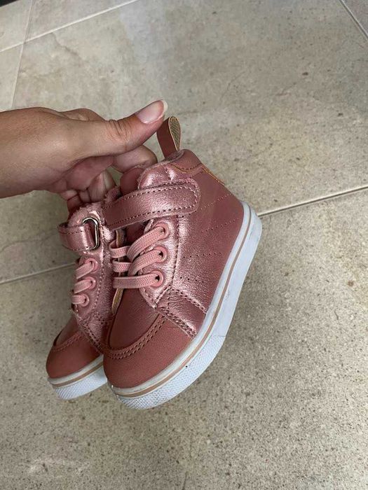 Бебешки топли боти