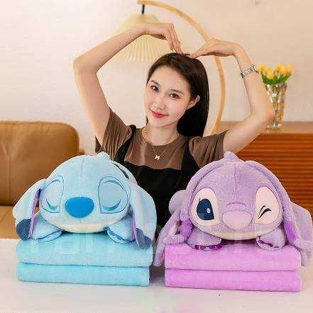 Плюшена играчка Лило и Стич с одеяло Комплект 3в1, Голям плюшен Стич