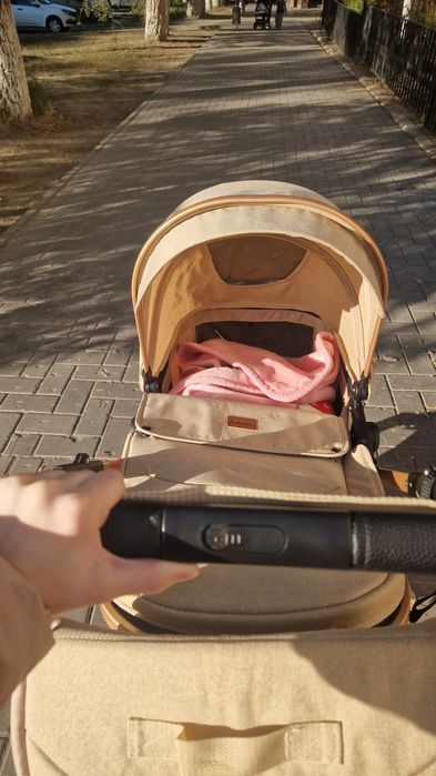 Продам коляску почти новую.