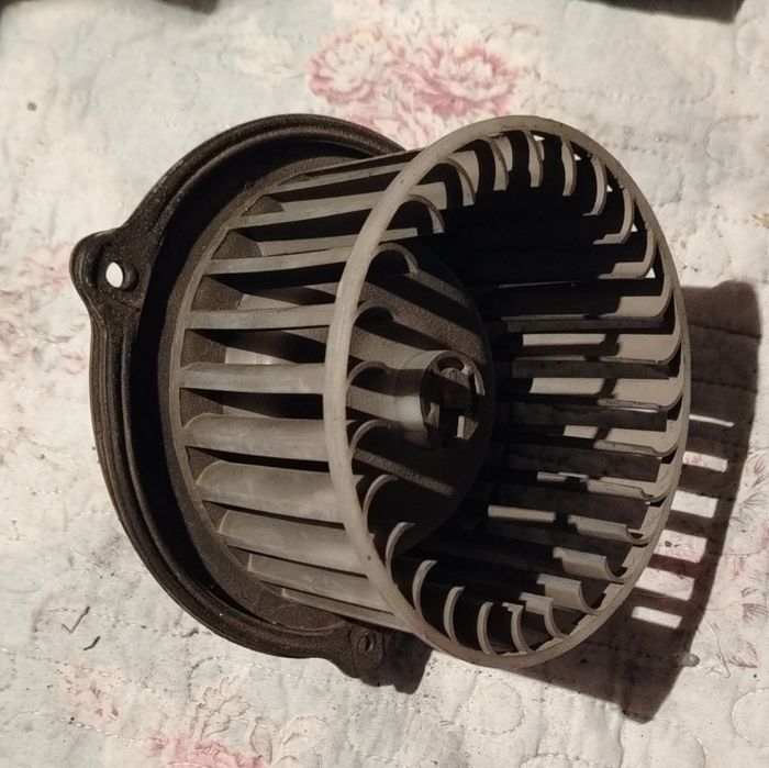 разные запчасти на машины