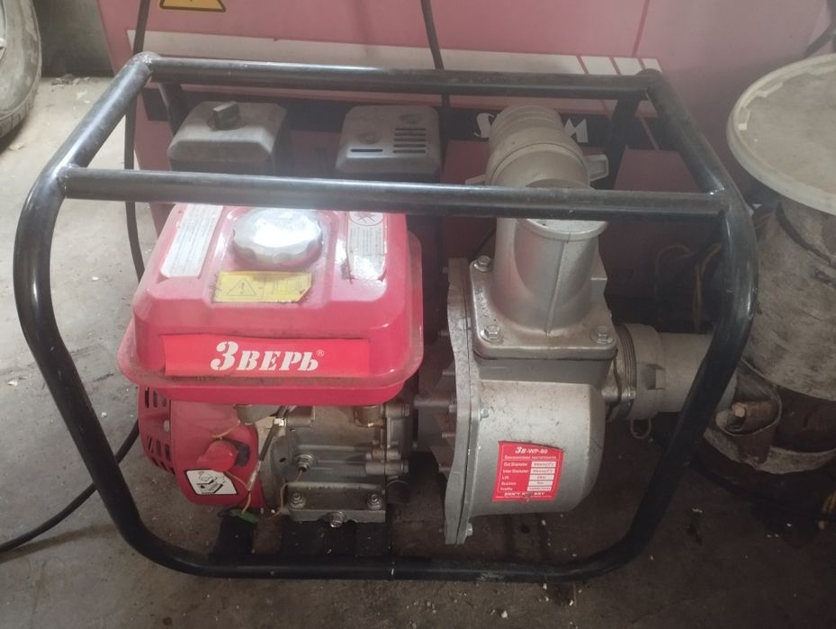 Продам помпу водяную новое