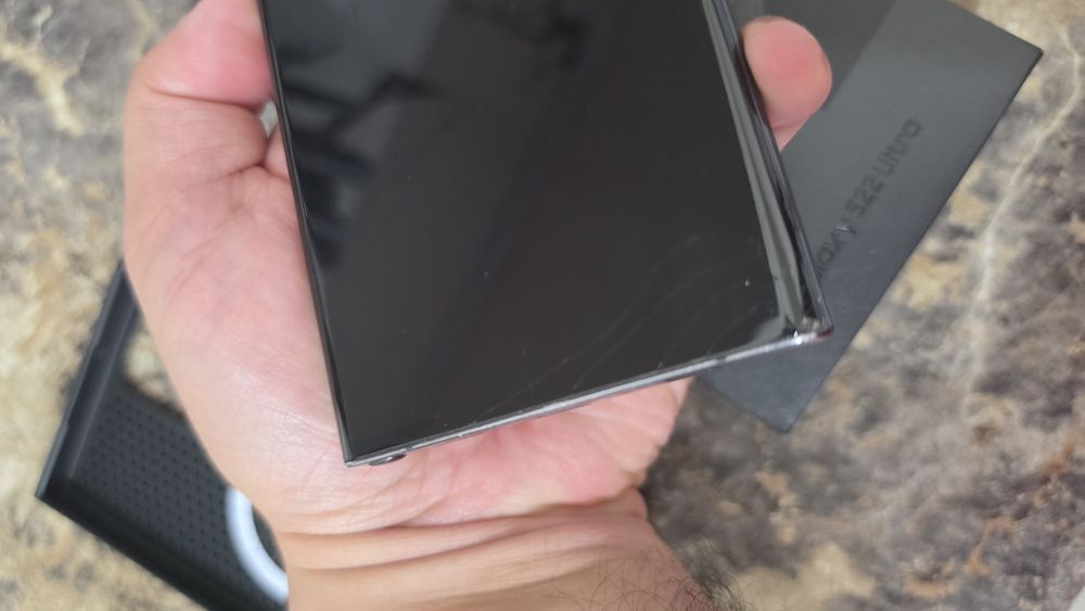 Продам Samsung s22 ultra