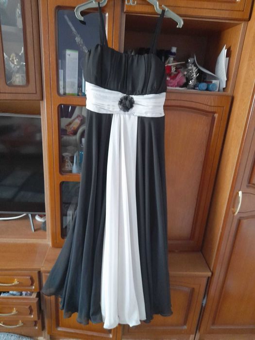 Vand rochie de vara pt dame 10.