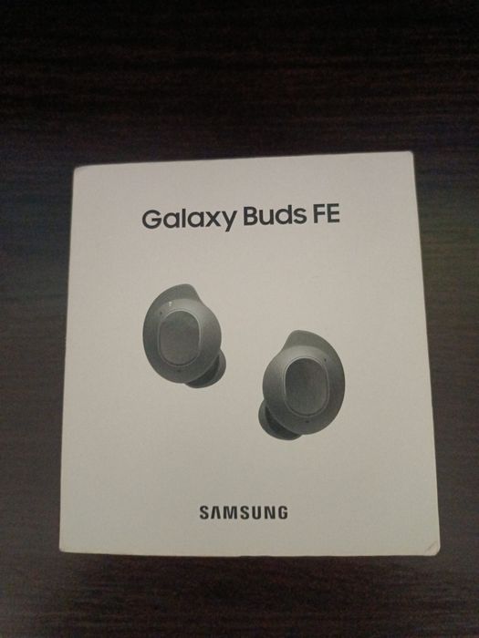 Продам наушники Samsung Galaxy Buds FE
