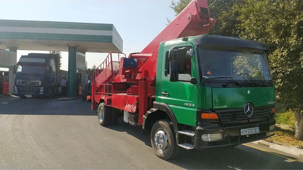 продается автовышка 32 метр телескопическый