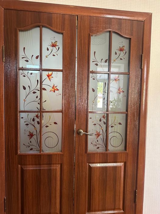 Продаются двери в хорошем состоянии