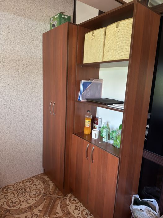 Продаю мебель офисную