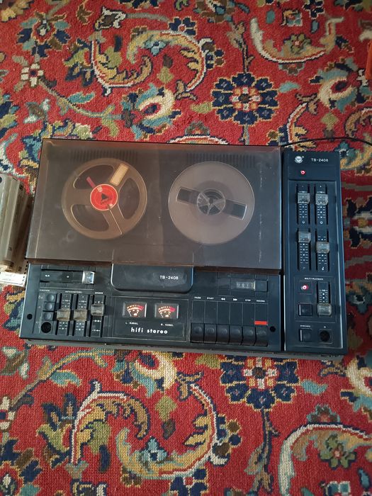 Magnetofon TB-2408