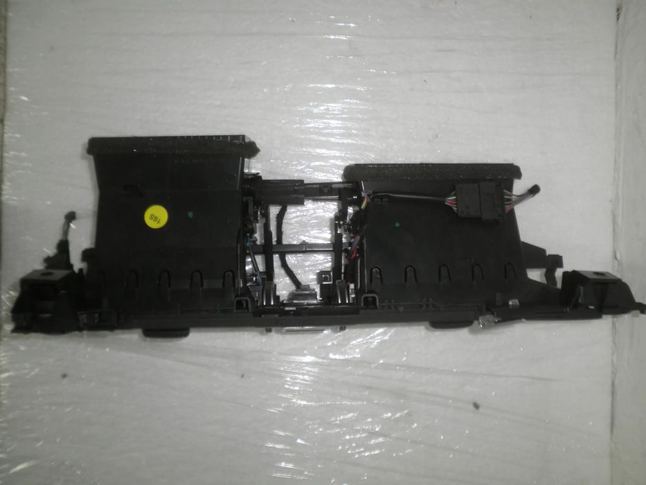 Grila ventilatie centrala Audi A6 C7 Facelift 2016 4G1820951