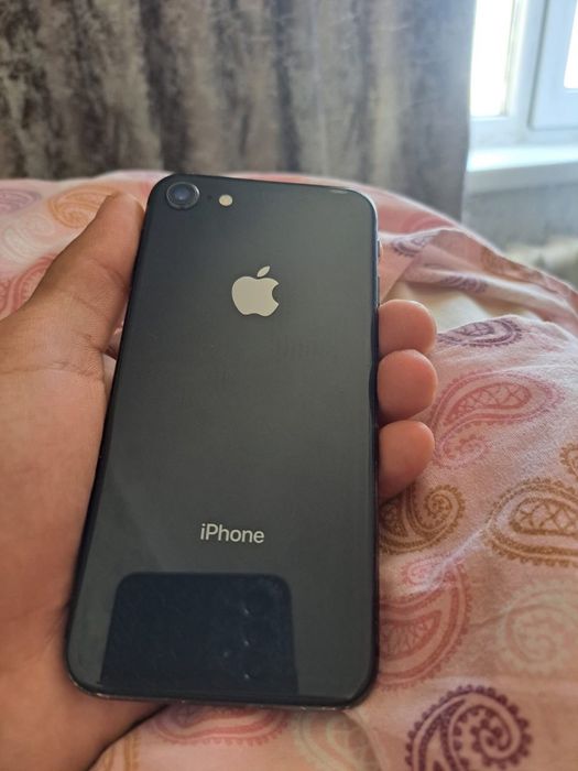 Iphone 8 в хорошем состоянии