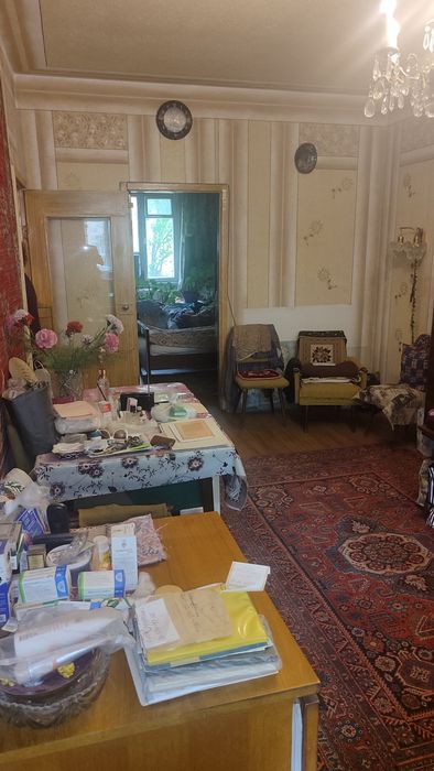 Чиланзар 18 3 комнаты 2 этаж