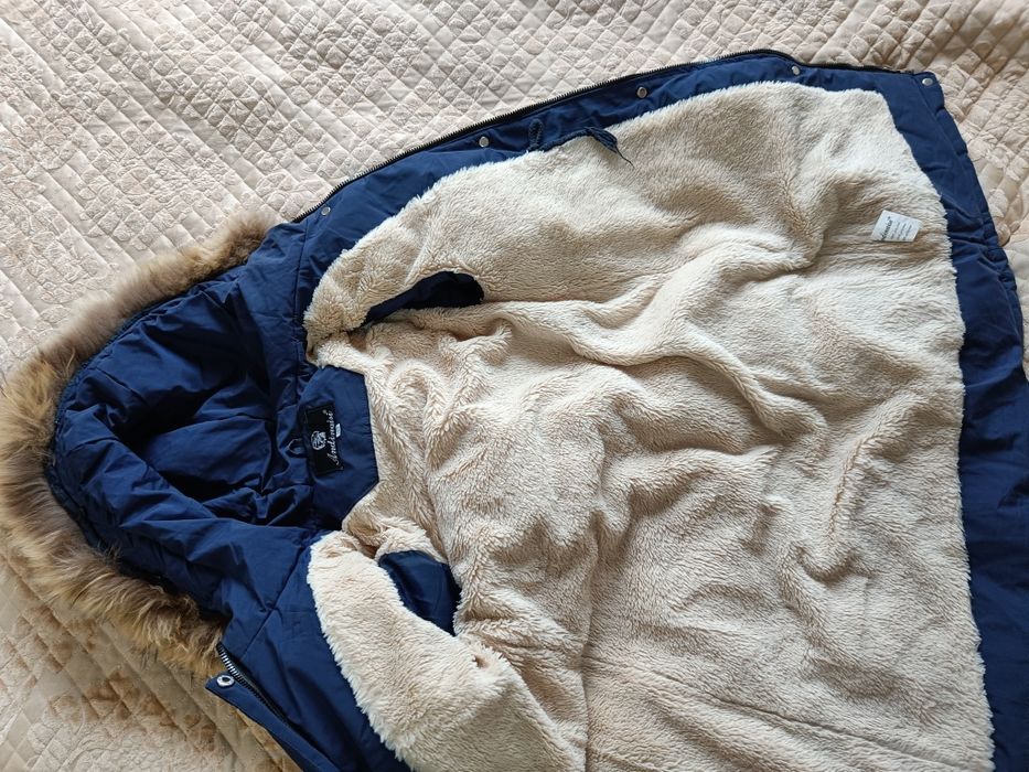 Продам детский пуховик на девочку