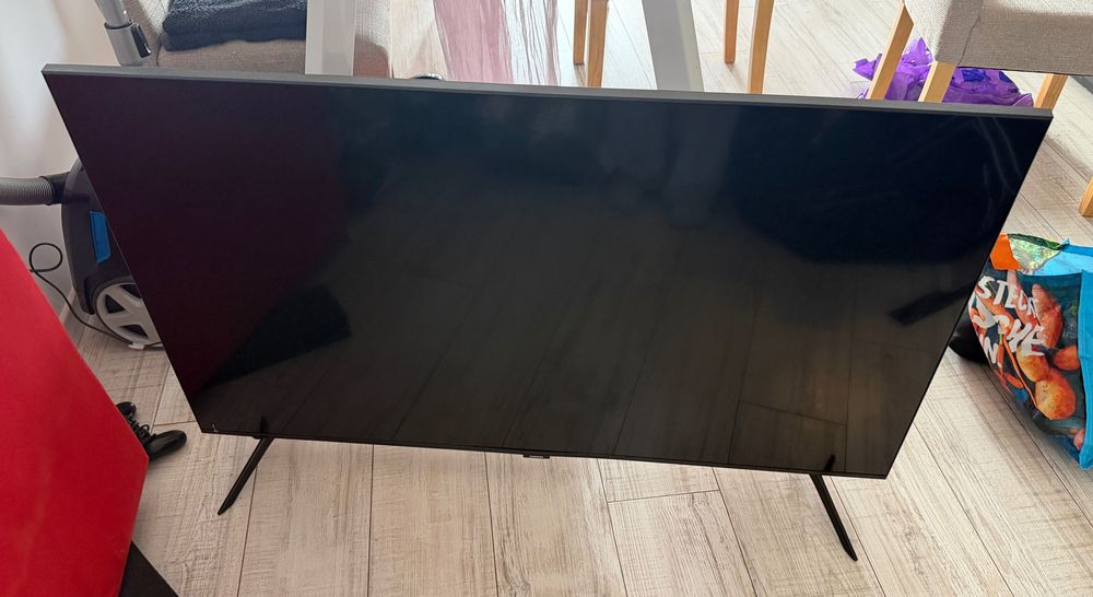 Samsung Crystal UHD 50” 4K Smart TV UE50TU8002 – Defect – Pentru piese / Reparație