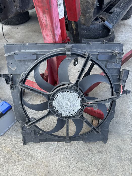 Перка вентилатор бмв х5 е70 х5 е71 3.0д 4.0д bmw x5 e70 x6 e71 4.0d 3