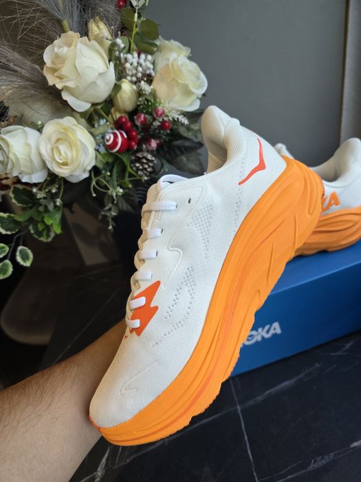 Hoka Clifton 10  marimea 43 1/3 noi