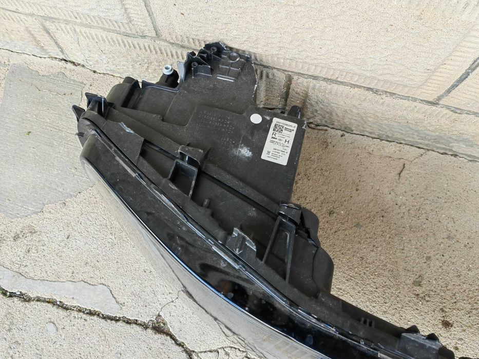 Фарове Renault 4 E-Tech LED / Маска стъкло Renault 4 E-Tech / Фарове Рено 4 Оригинални