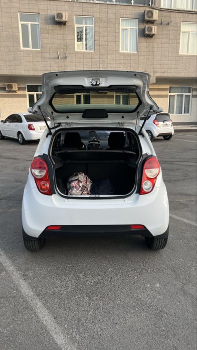 Продается автомобиль (chevrolet spark)