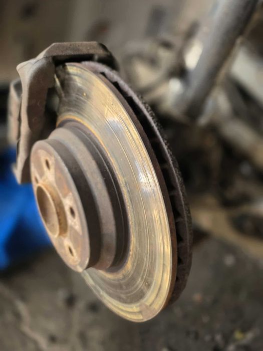 Предни дискове и апаратура BMW Е90 / Е91 / Е92  335