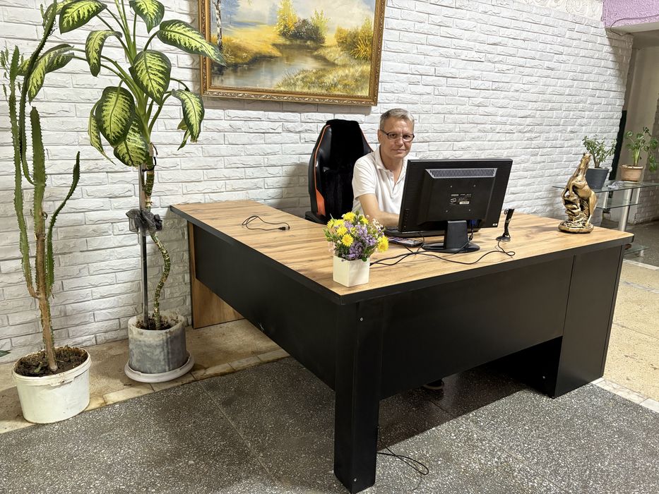 Компьютерный стол , офисный стол