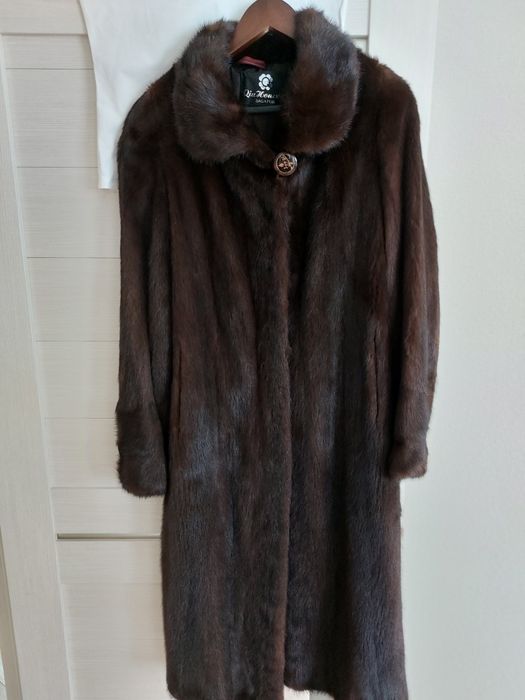 Продам  шубу норковую