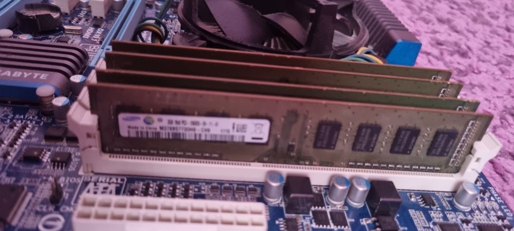 Kit gaming intel i5 2500k placa de baza gigabyte si 8 gb rami