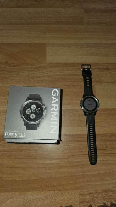 Vând fenix 5 plus